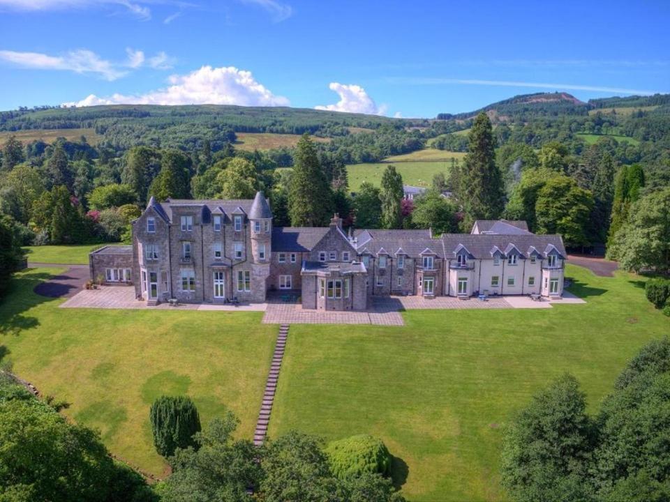 Lomond Castle Penthouse Apartment Luss Exterior photo